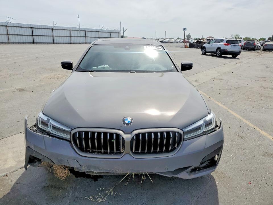 2022 BMW M5