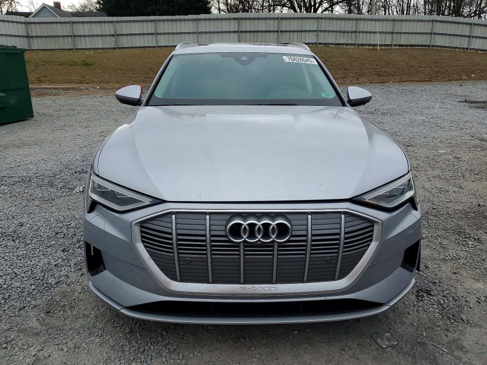 2022 Audi E-tron