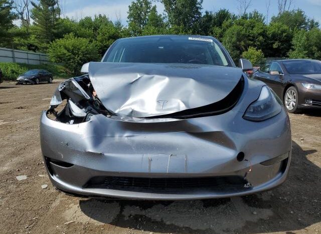 
								2025 Tesla Model y full									