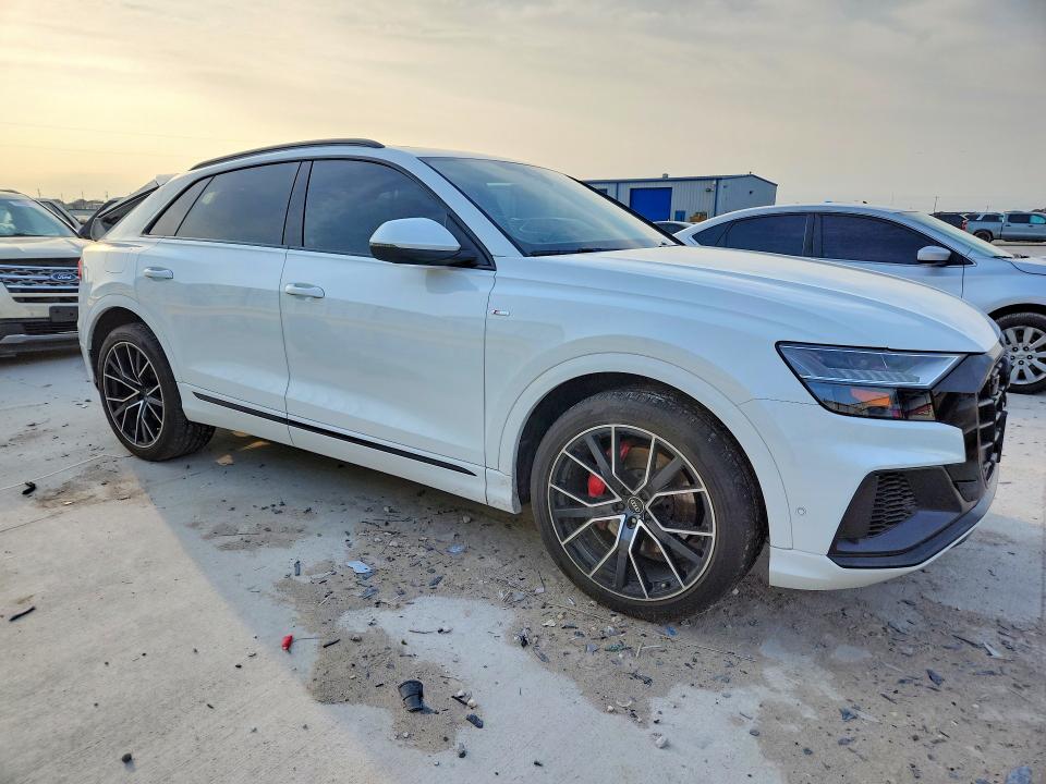 2021 Audi Q8