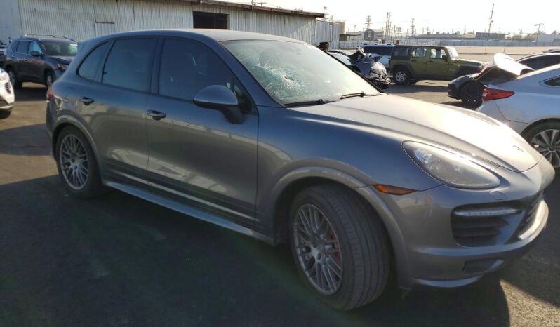 
								2014 Porsche Cayenne full									