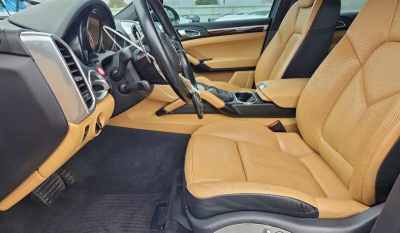 
								2016 Porsche Cayenne full									