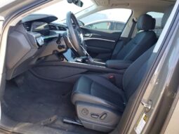
										2024 Audi Q8 full									