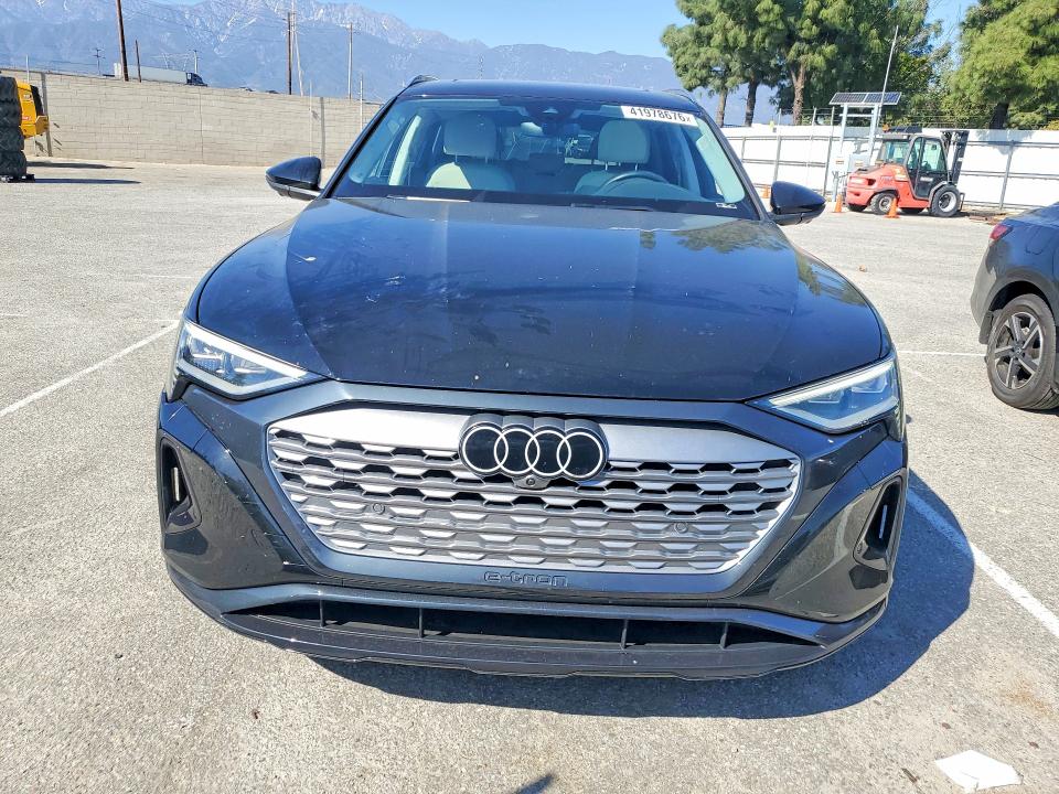 2024 Audi Q8