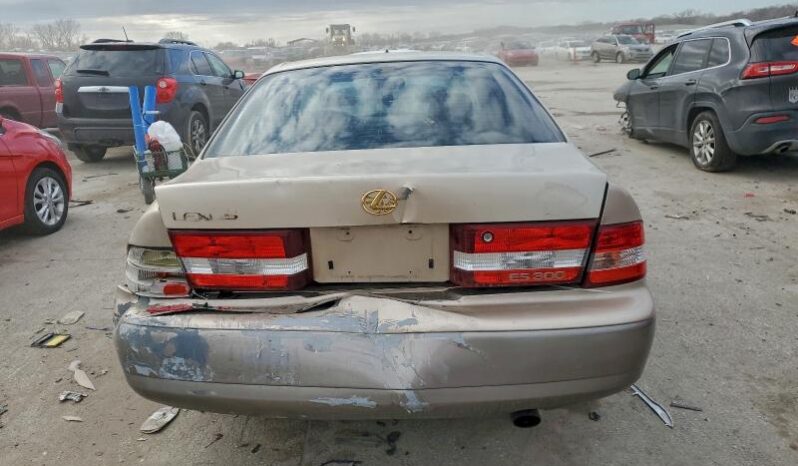 
								2000 Lexus Es 300 full									