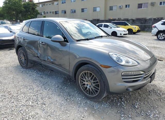 
								2014 Porsche Cayenne full									
