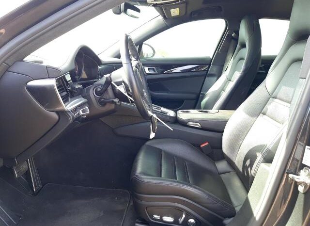 
								2018 Porsche Panamera full									