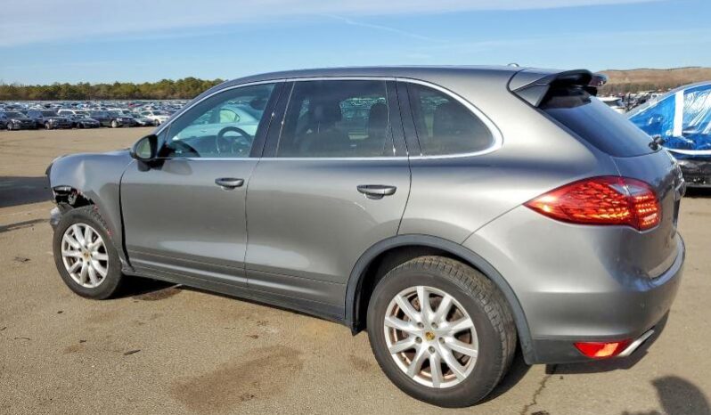 
								2014 Porsche Cayenne full									