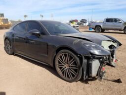 
										2018 Porsche Panamera full									