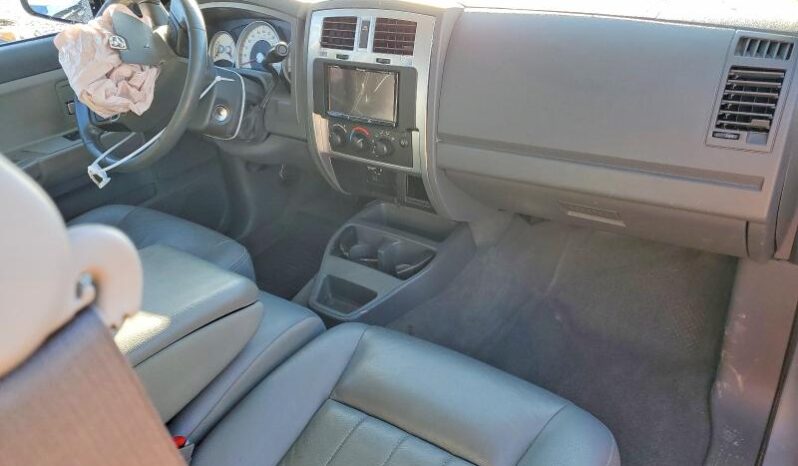 
								2005 Dodge Dakota full									