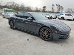 
										2017 Porsche Panamera full									