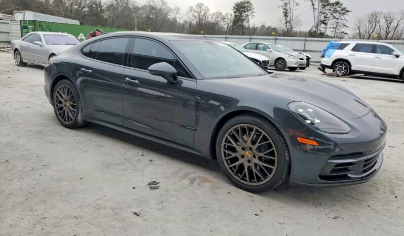 
								2017 Porsche Panamera full									