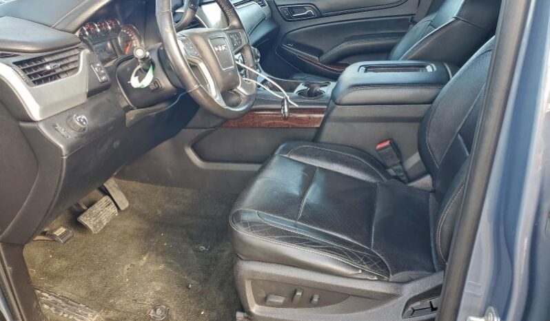 
								2016 Gmc Yukon full									