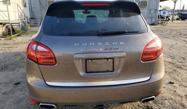 
								2011 Porsche Cayenne full									