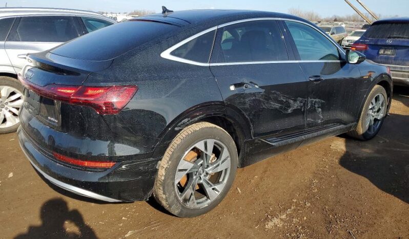 
								2020 Audi E-tron full									
