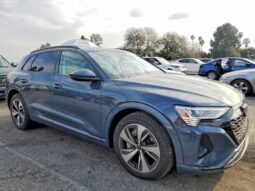 
										2024 Audi Q8 full									