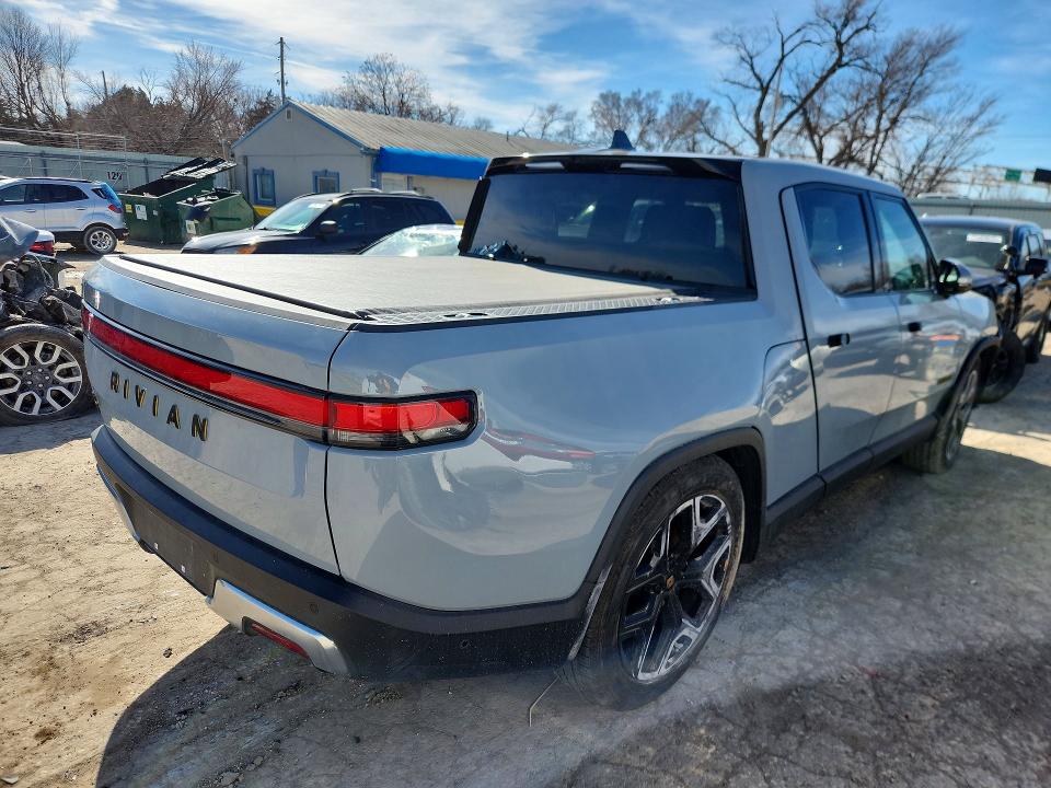 2023 Rivian R1t