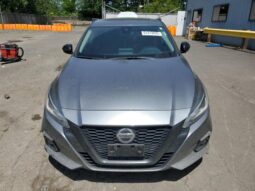 
										2022 Nissan Altima sr full									