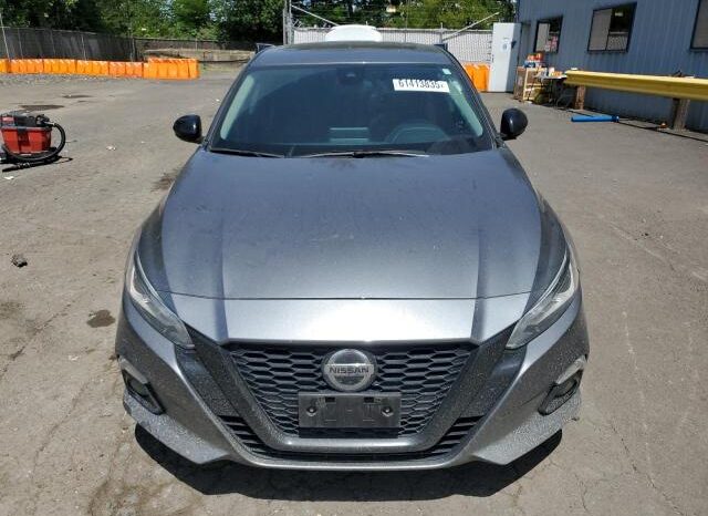 
								2022 Nissan Altima sr full									