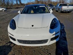 
										2015 Porsche Panamera full									