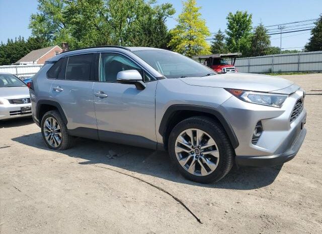 
								2019 Toyota Rav4 full									