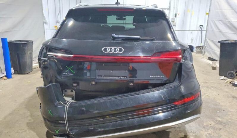
								2021 Audi E-tron full									