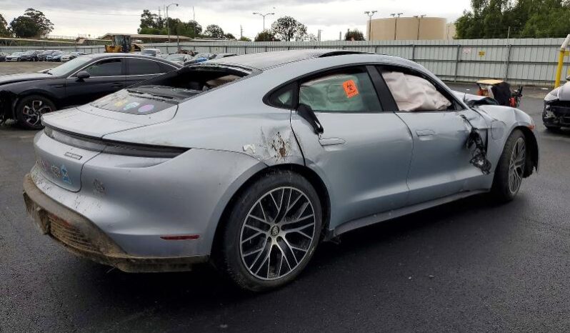 
								2024 Porsche Taycan full									