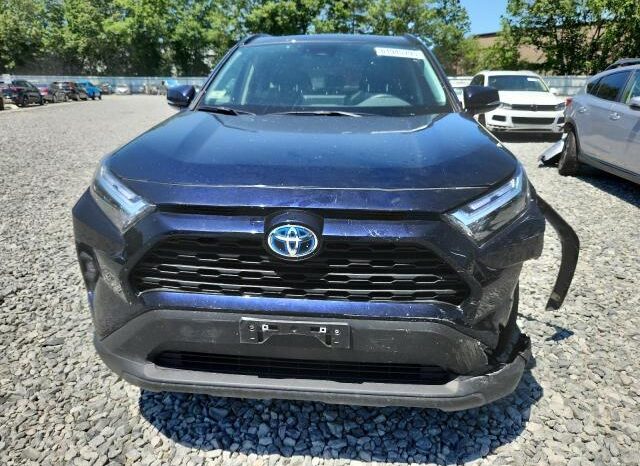 
								2022 Toyota Rav4 full									