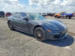 
										2022 Porsche Panamera full									