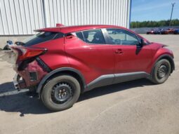 
										2019 Toyota C-hr xle full									