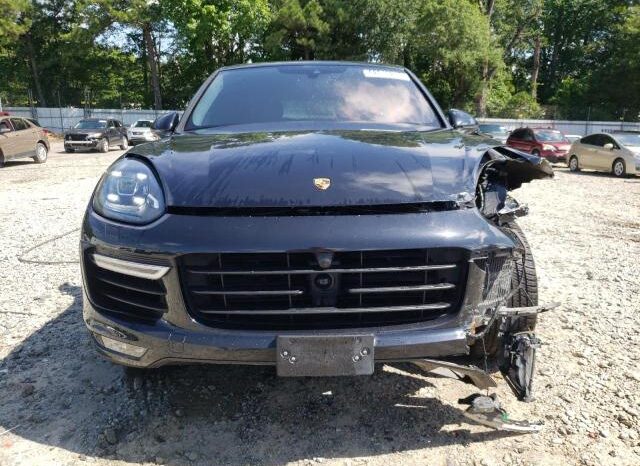 
								2017 Porsche Cayenne full									