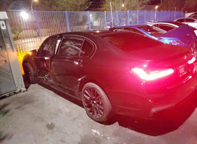 
								2020 BMW 7 series full									
