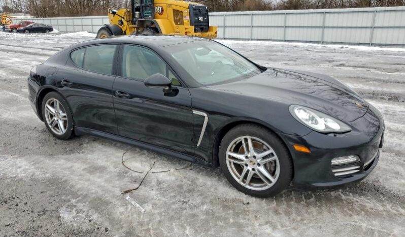
								2013 Porsche Panamera full									