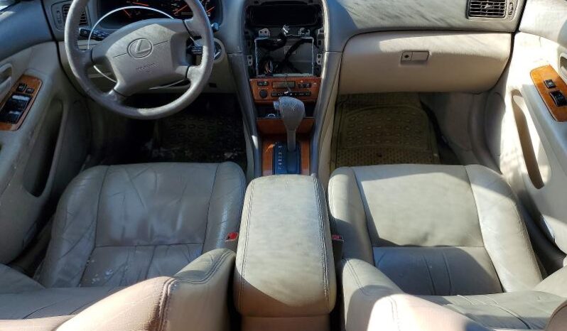 
								2000 Lexus Es 300 full									