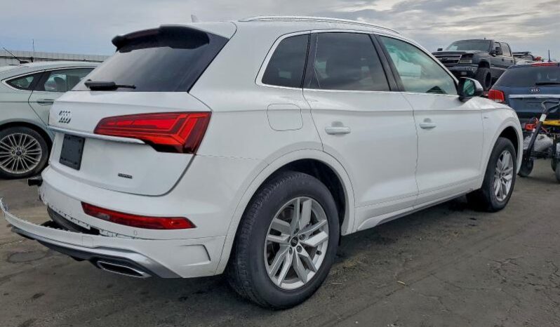 
								2022 Audi Q5 full									