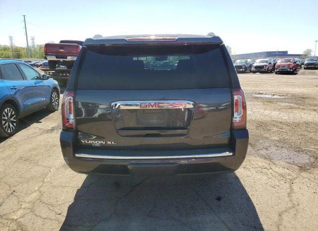 
								2017 Gmc Yukon full									