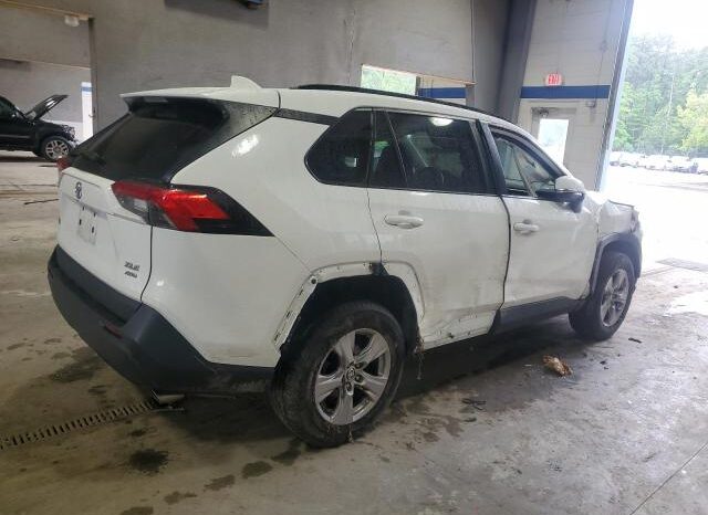 
								2022 Toyota Rav4 full									