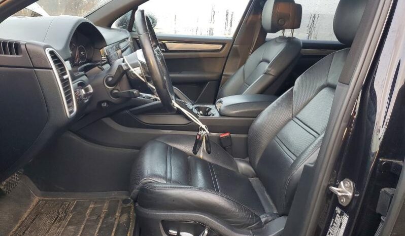 
								2019 Porsche Cayenne full									