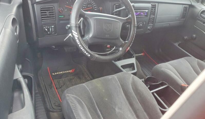 
								2004 Dodge Dakota full									
