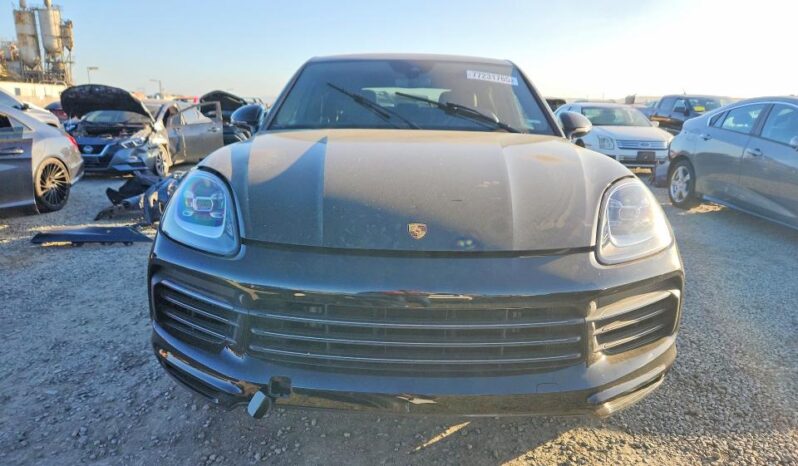 
								2023 Porsche Cayenne full									