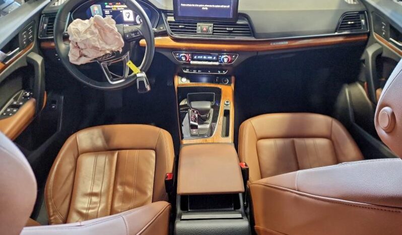 
								2022 Audi Q5 full									