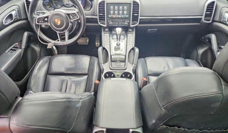 
								2017 Porsche Cayenne full									