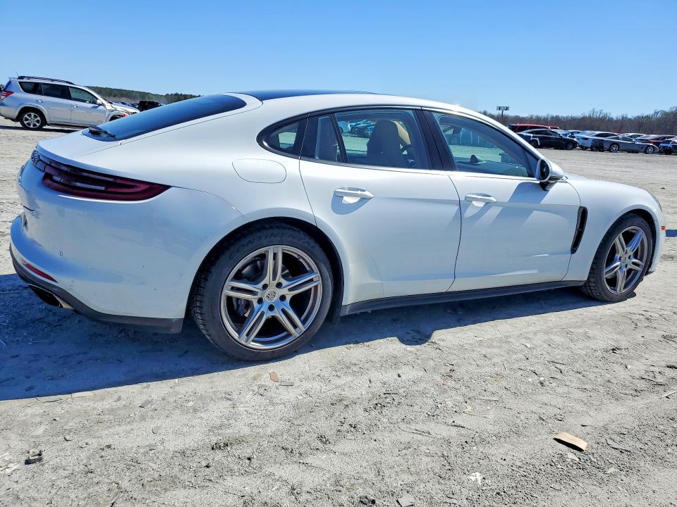 2017 Porsche Panamera
