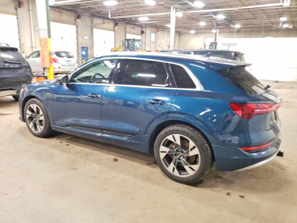 2022 Audi E-tron