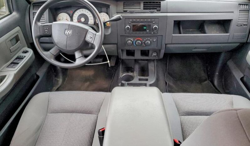 
								2011 Dodge Dakota full									