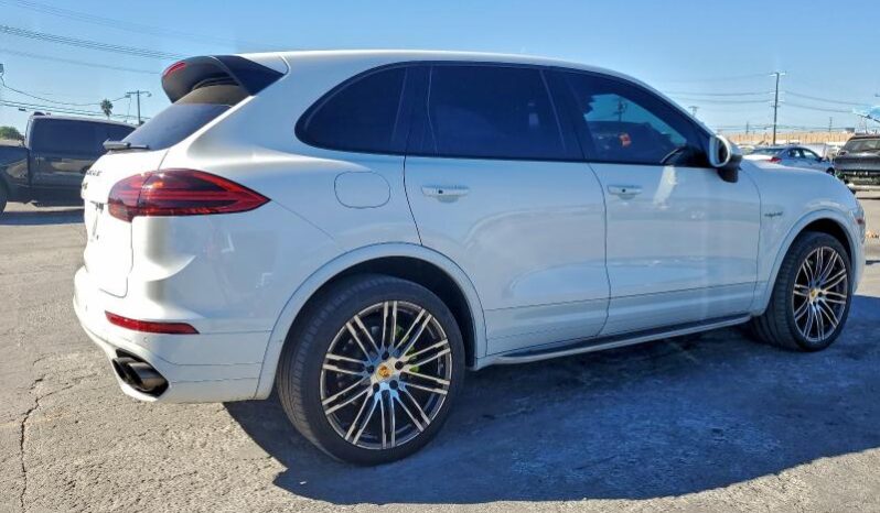 
								2017 Porsche Cayenne full									