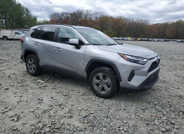 
								2022 Toyota Rav4 full									