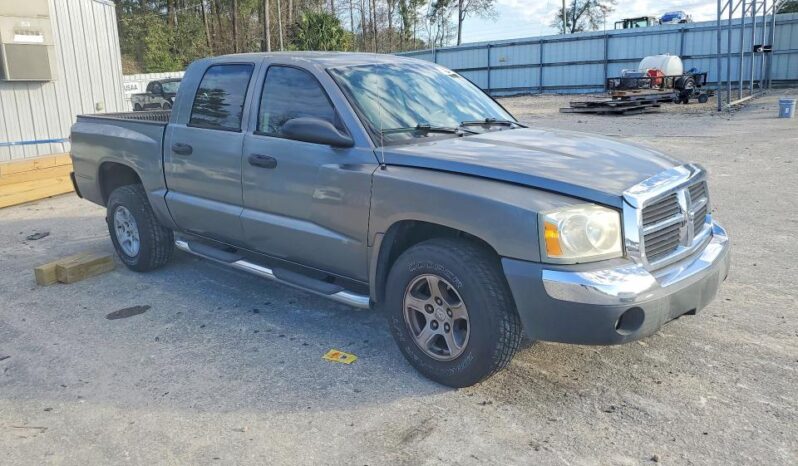
								2005 Dodge Dakota full									