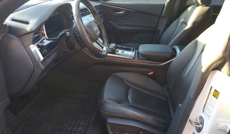 
								2019 Audi Q8 full									