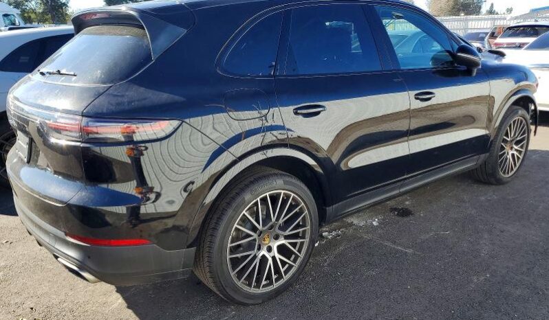 
								2021 Porsche Cayenne full									